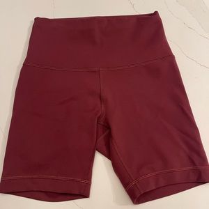 Lululemon Wunder Train- size 4